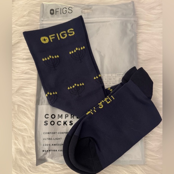 Figs Socks It’s Lit medium - Picture 2 of 5